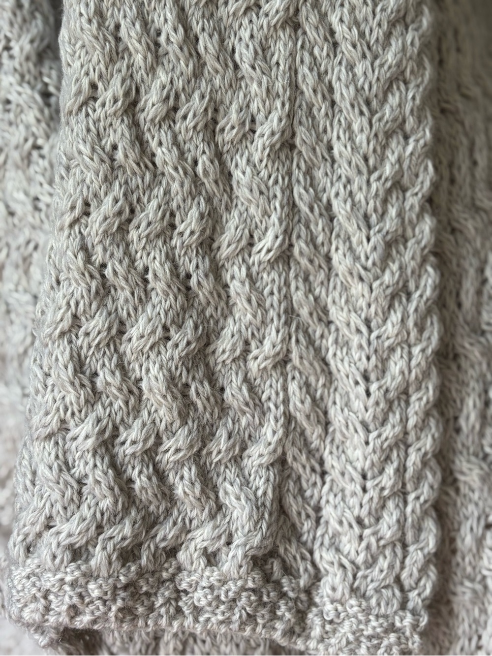 Aran Sweater Market Waterfall Cable Cardigan 100% Virgin Wool Ireland M - Picture 8 of 13